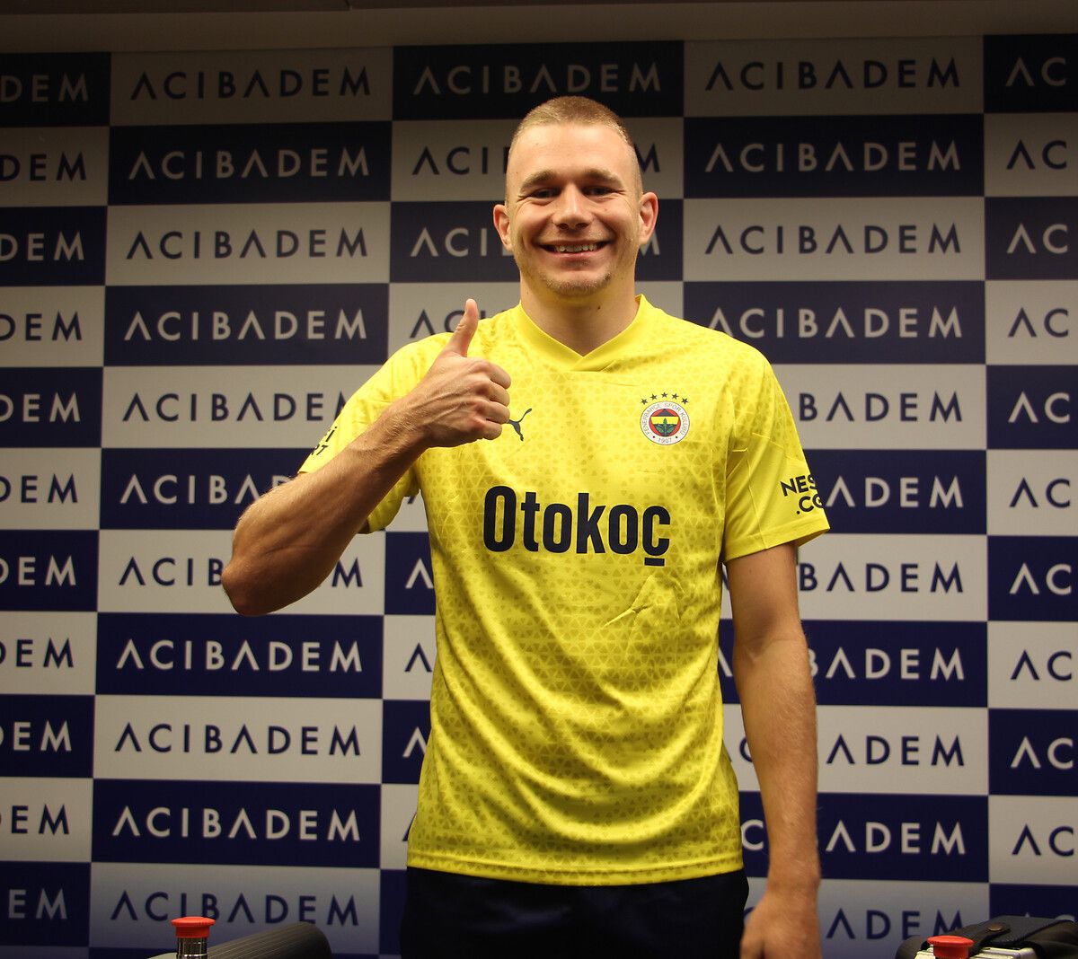 Fenerbahçe'de bir ayrılık daha! Attila Szalai'nin yeni takımı... 6