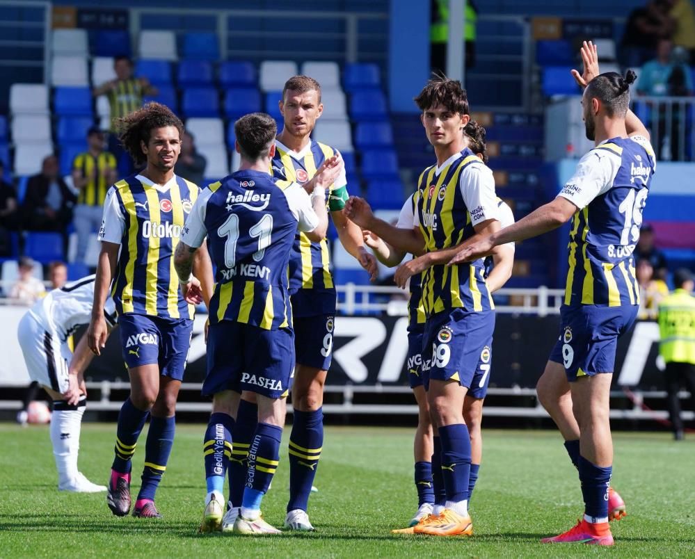 Ali Koç'tan bonservissiz transfer! İşte Zaha'nın yerine gelecek isim 3