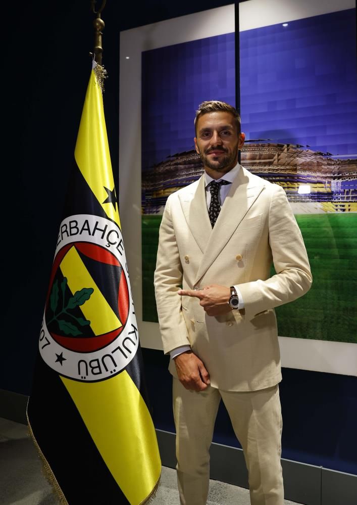 Fenerbahçe'den Beşiktaş'a bir darbe daha! Premier Lig'in muhafızı... 4