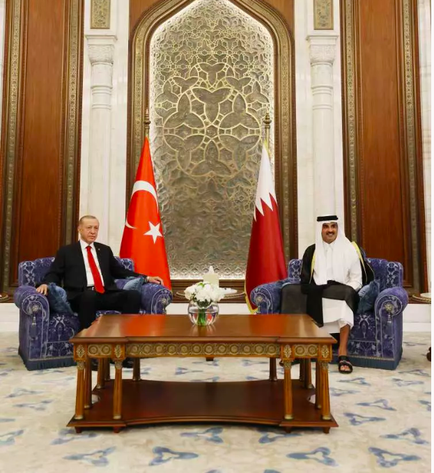 Cumhurbaşkanı Erdoğan Katar'da 8