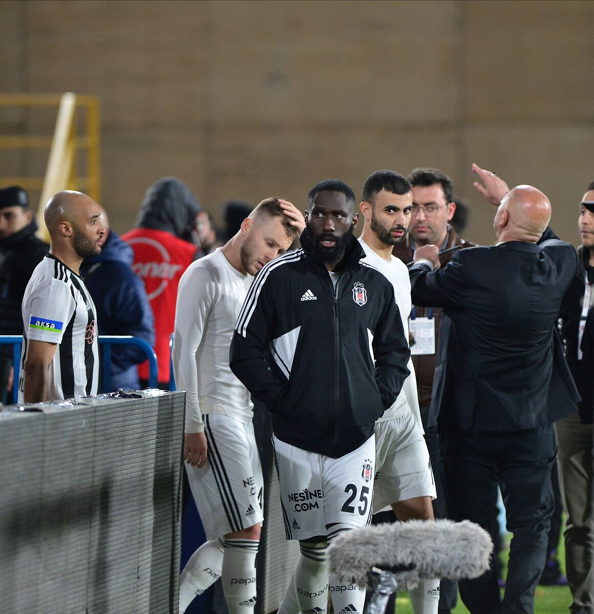 Rachid Ghezzal yuvadan uçuyor! Beşiktaşlılar şokta 7