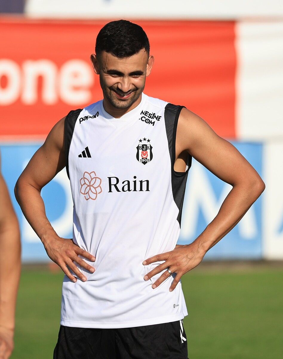 Rachid Ghezzal yuvadan uçuyor! Beşiktaşlılar şokta 8