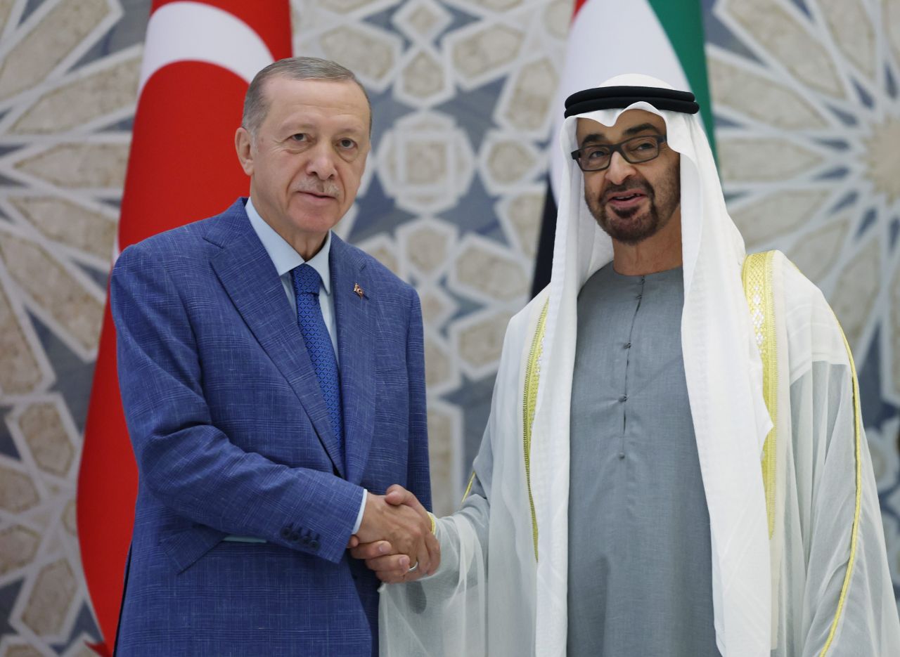 Cumhurbaşkanı Erdoğan, Birleşik Arap Emirlikleri’nde! Körfez turunda üçüncü durak 1
