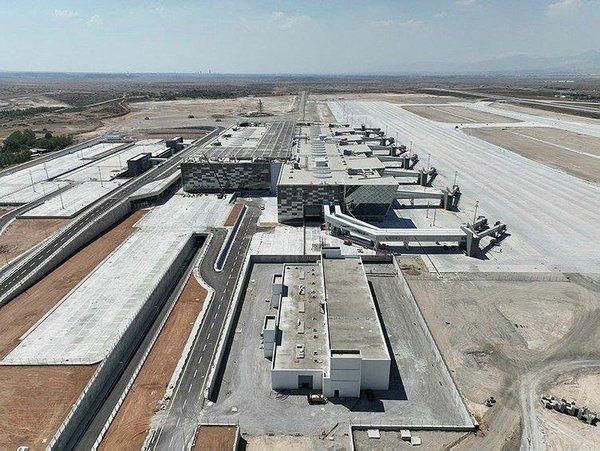 Kıbrıs Barış Harekatı'nın yıldönümünde Yeni Ercan Havalimanı açılıyor! İlk iniş Cumhurbaşkanı Erdoğan'dan 4