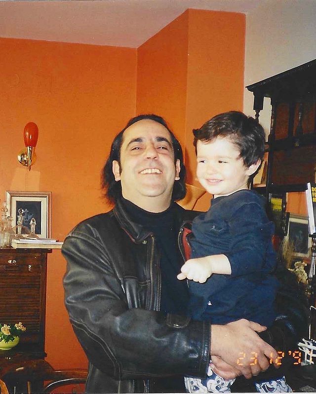 Ölümüyle tüm Türkiye yasa boğulmuştu: Özkan Uğur'un oğlu Alişan Uğur'dan duygulandıran paylaşım! ''İçim parçalanıyor'' 4