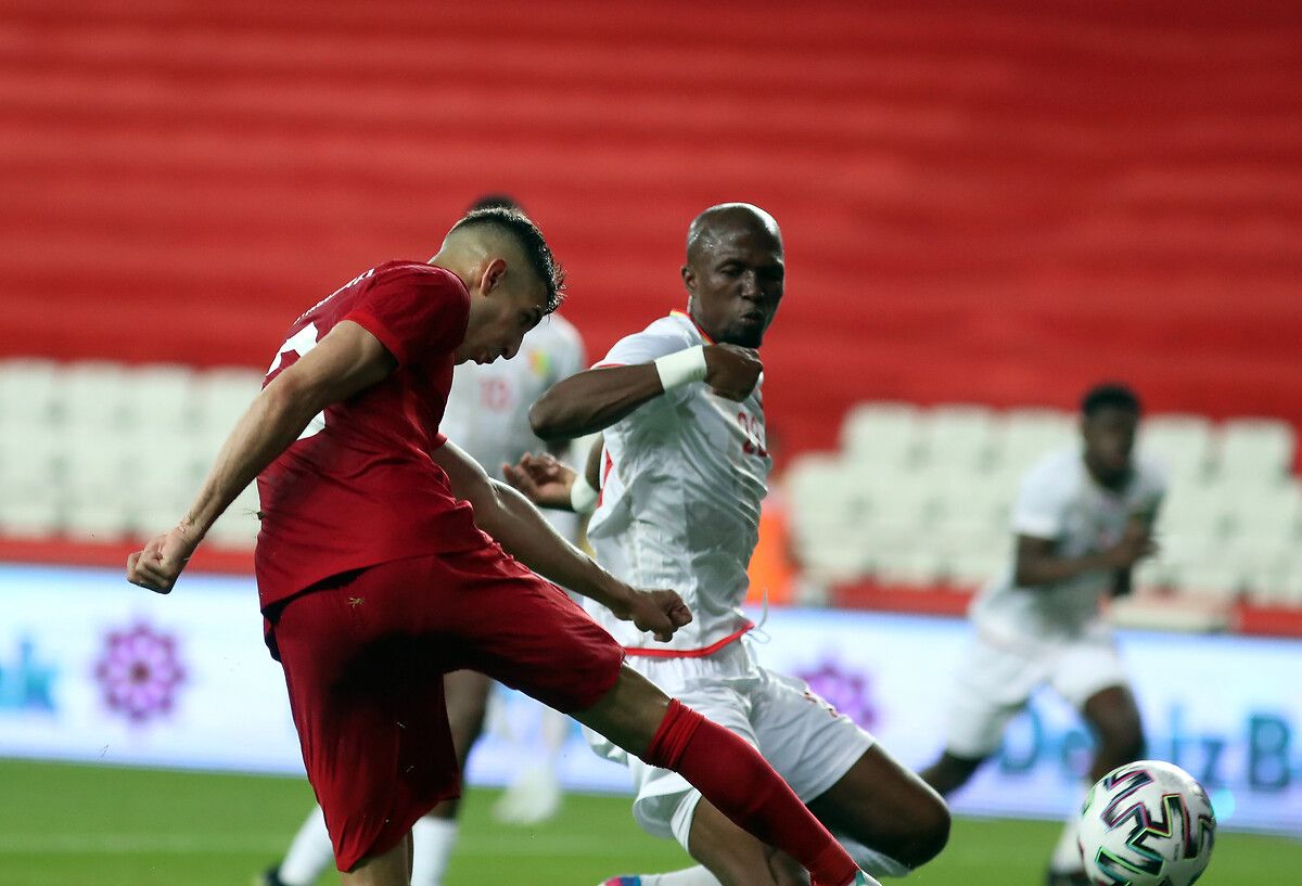 Milli futbolcu Mert Müldür seçimini yaptı! Transferi duyurdular... 1