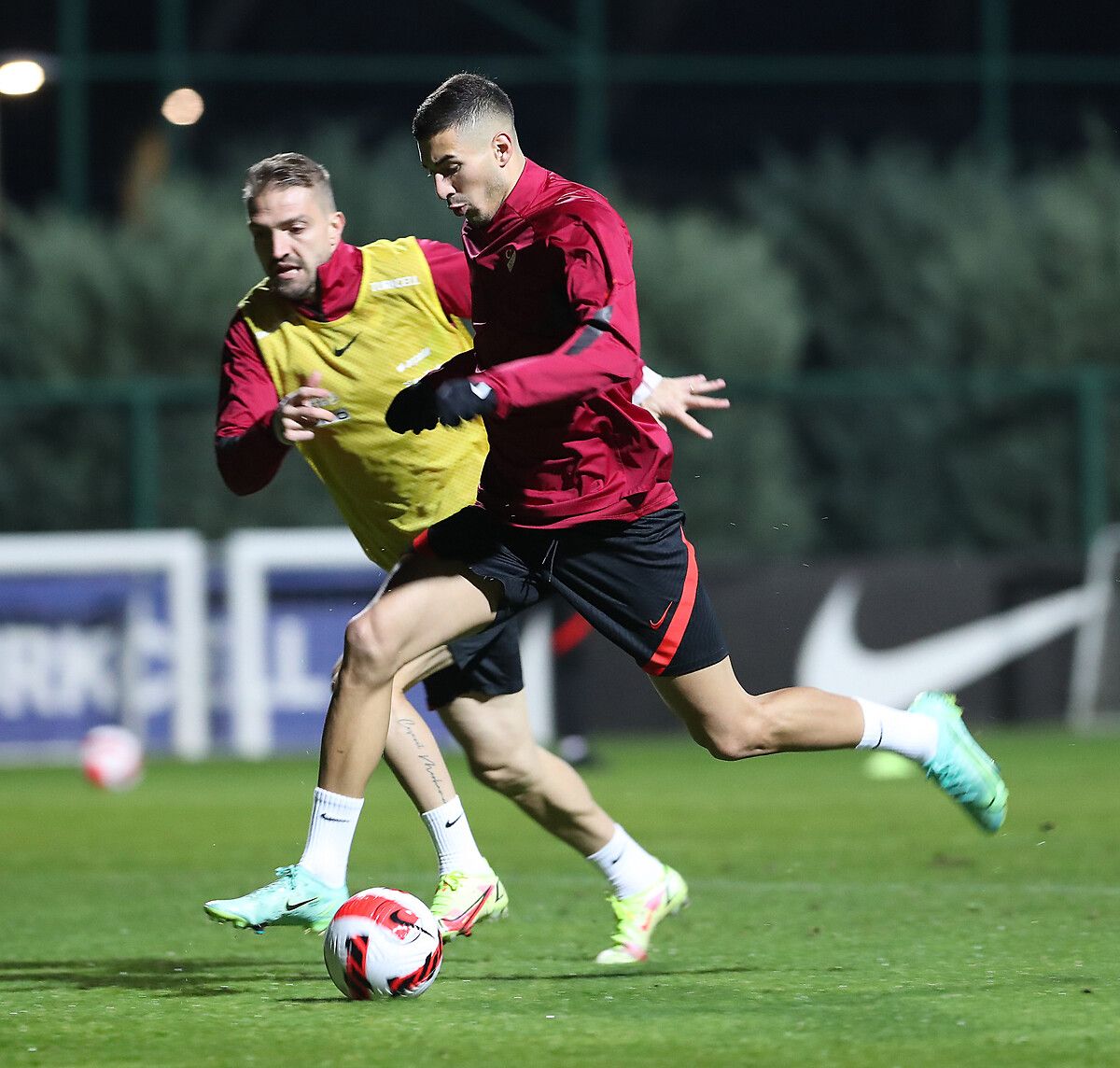 Milli futbolcu Mert Müldür seçimini yaptı! Transferi duyurdular... 9