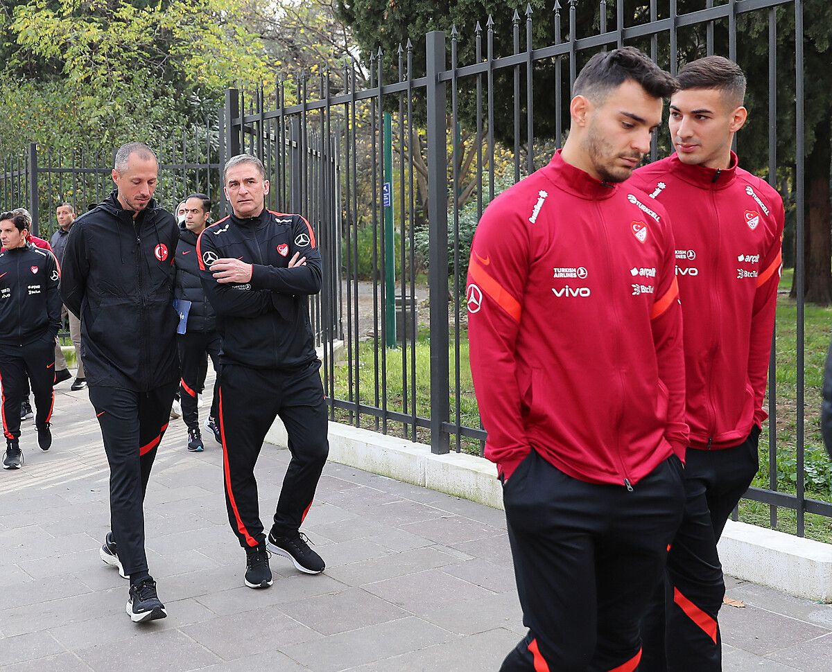 Milli futbolcu Mert Müldür seçimini yaptı! Transferi duyurdular... 10