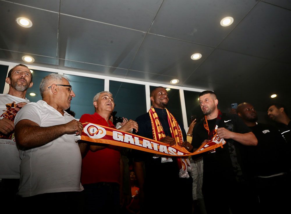 Fenerbahçe şokta! İşte Galatasaray'ın Zaha'ya ödeyeceği para 5
