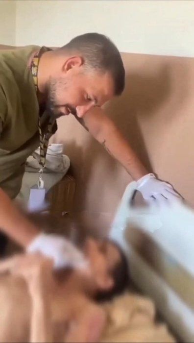Bakımevindeki görüntüler kan dondurmuştu... Gözaltına alınan görevlinin savunması pes dedirtti: Sevecen bir şekilde şaka yaptım! 1