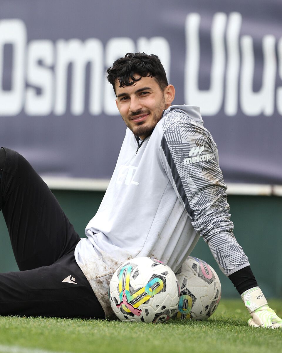 Uğurcan Çakır sürprizi! Galatasaray peşindeydi... 3