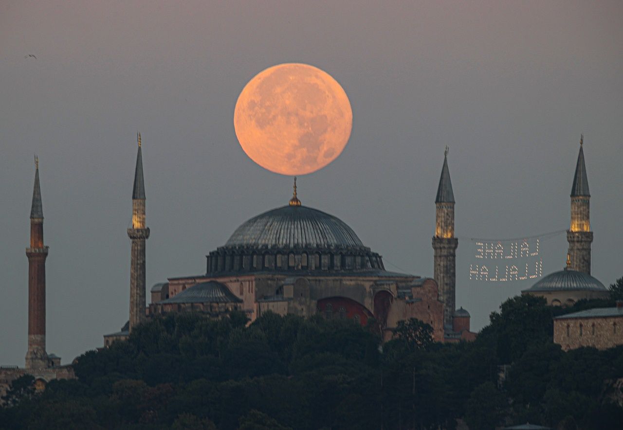 İstanbul ve Ankara'dan Süper Ay manzaraları! 1