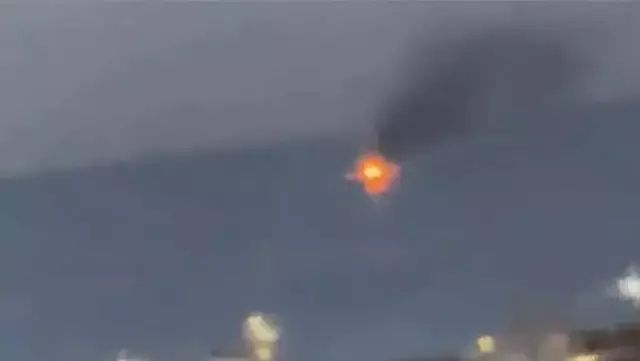 Ukrayna, Rus savaş gemisini vurdu! İlk görüntüler geldi! Rusya'dan flaş açıklama... 6