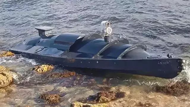 Ukrayna, Rus savaş gemisini vurdu! İlk görüntüler geldi! Rusya'dan flaş açıklama... 2