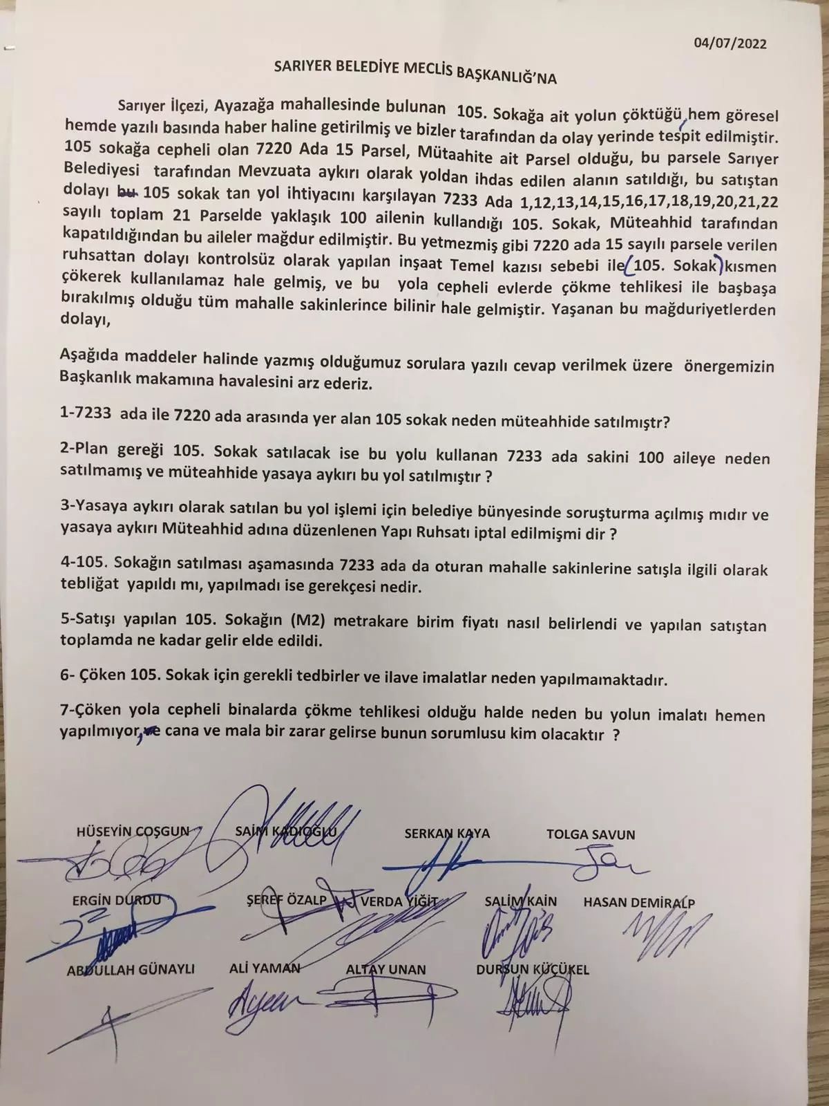 İstanbul'da korku dolu anlar: AK Parti'nin önerge verdiği yol çöktü! Çevre binalar boşaltıldı... 3