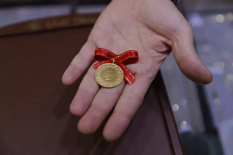 Gram altında yeni tahmin! Gözler Perşembe gününde... 2