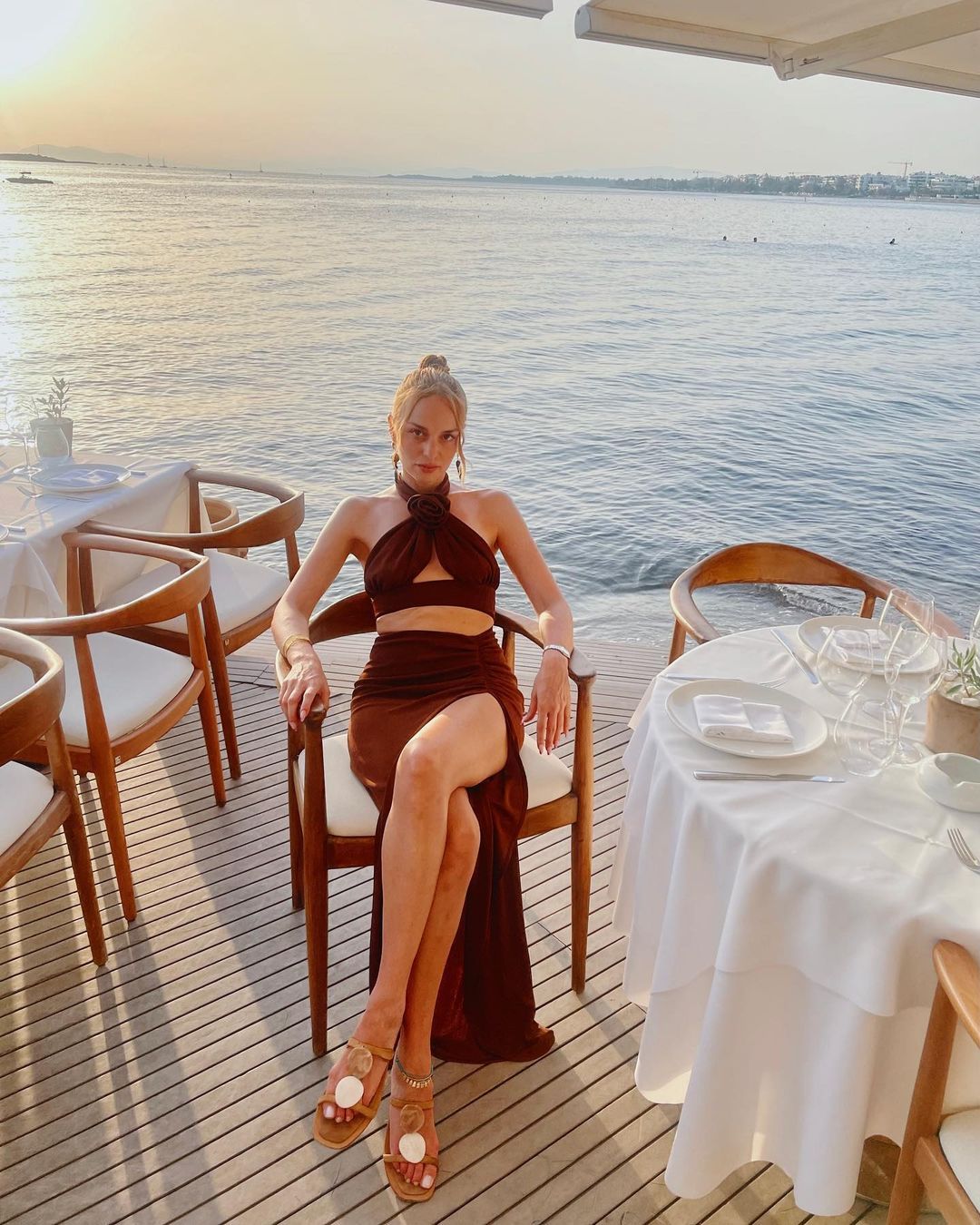 Nilperi Şahinkaya, Münevver Karabulut'u vahşice öldüren Cem Garipoğlu'nun kardeşi Sakine Garipoğlu ile görüntülenince tepki yağmıştı! Ünlü oyuncudan yeni açıklama geldi 2