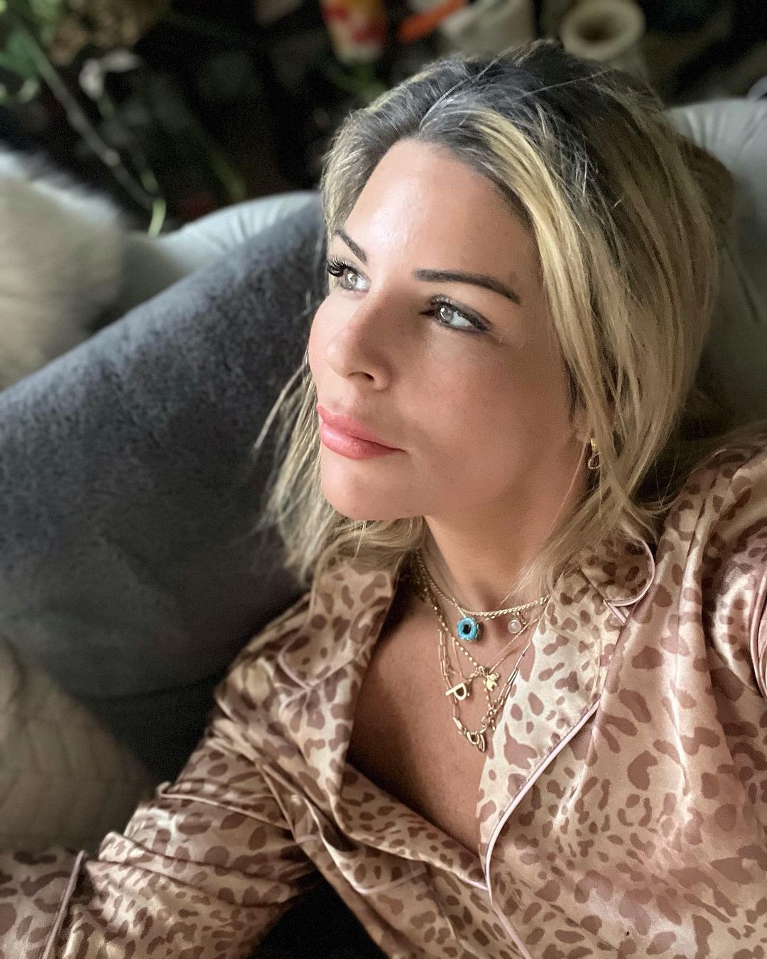 93 kilo vererek bambaşka birine dönüşmüştü! Pelin Öztekin'den üstsüz poz 4