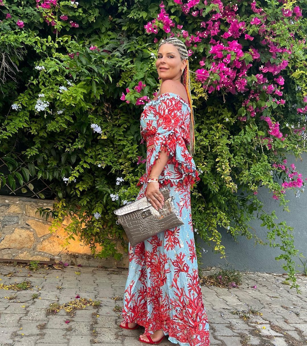 93 kilo vererek bambaşka birine dönüşmüştü! Pelin Öztekin'den üstsüz poz 1