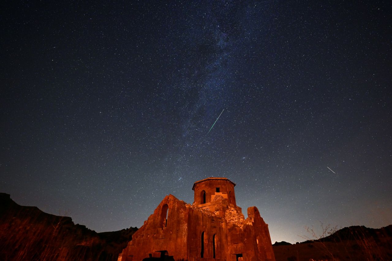 Türkiye'nin dört bir yanından Perseid meteor yağmuru manzaraları! Tam bir görsel şölen... 17