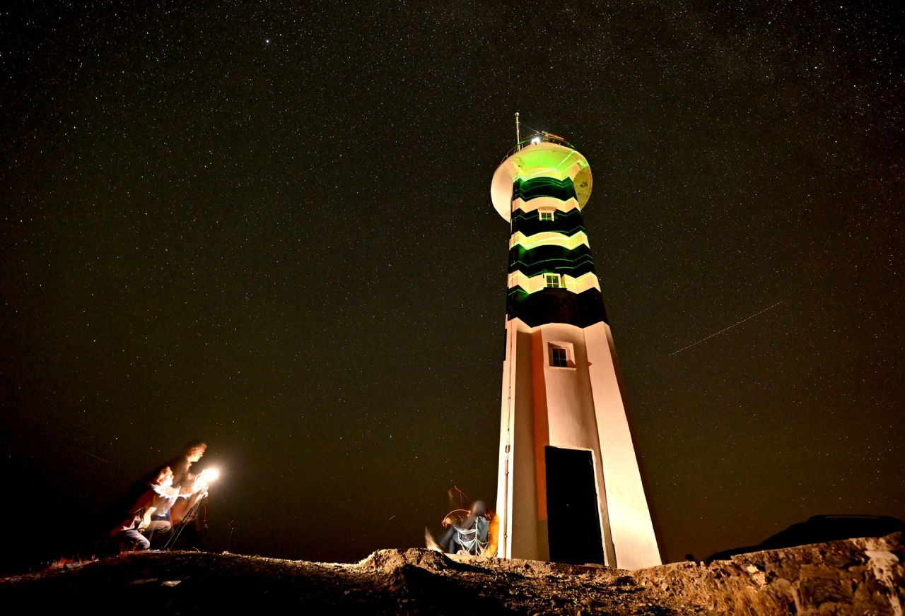 Türkiye'nin dört bir yanından Perseid meteor yağmuru manzaraları! Tam bir görsel şölen... 2