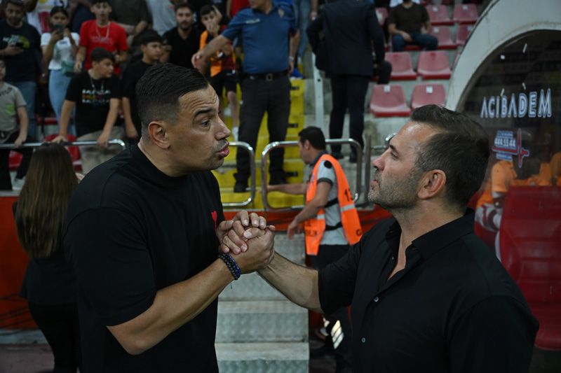 Kayserispor-Galatasaray maçından sonra fatura Erden Timur ve Okan Buruk'a kesildi 13