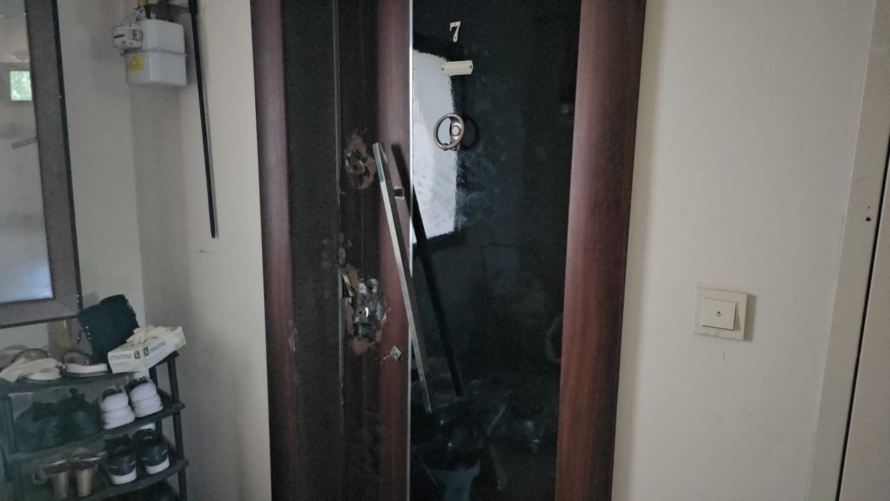 Türkiye bu olayı konuşuyor: Her satırı kan dondurdu! Annesini ve anneannesi baltayla parçaladı! Uzuvlarını camdan dışarı attı 2