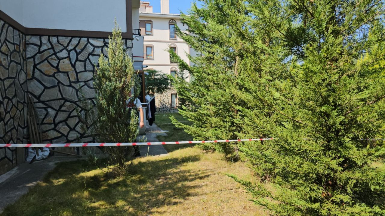Türkiye bu olayı konuşuyor: Her satırı kan dondurdu! Annesini ve anneannesi baltayla parçaladı! Uzuvlarını camdan dışarı attı 1