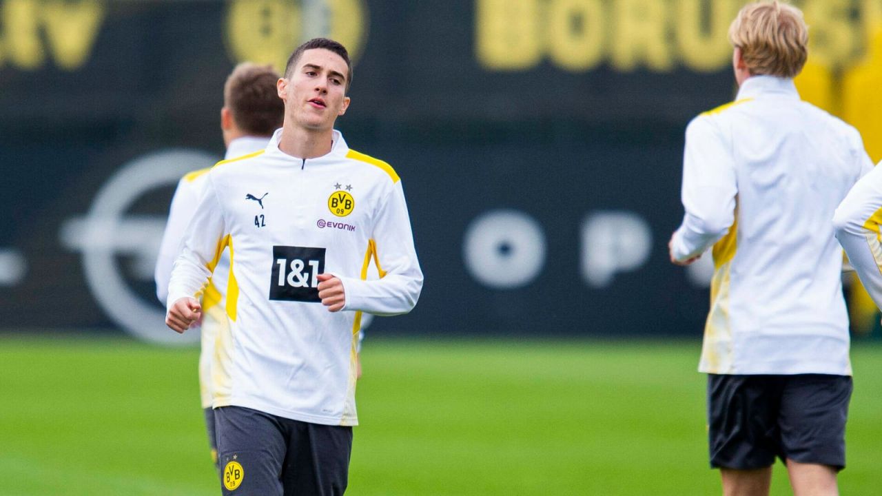 Borussia Dortmund'un 'Yeni Emre Can'ı' Galatasaray'da 11