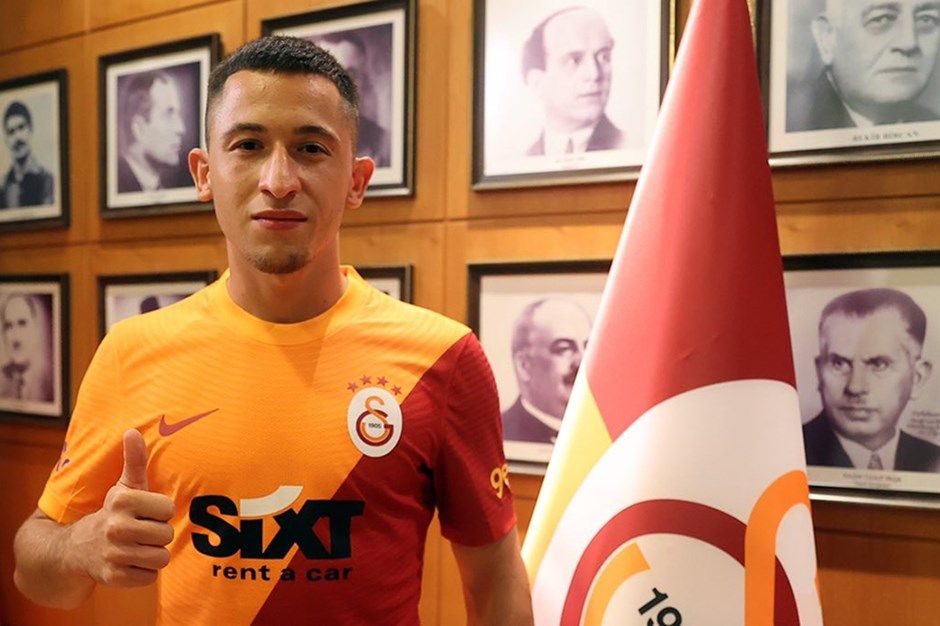 Okan Buruk İtalya'ya damga vuran oyuncusunu Tolunay Kafkas'ın yanına gönderdi 8