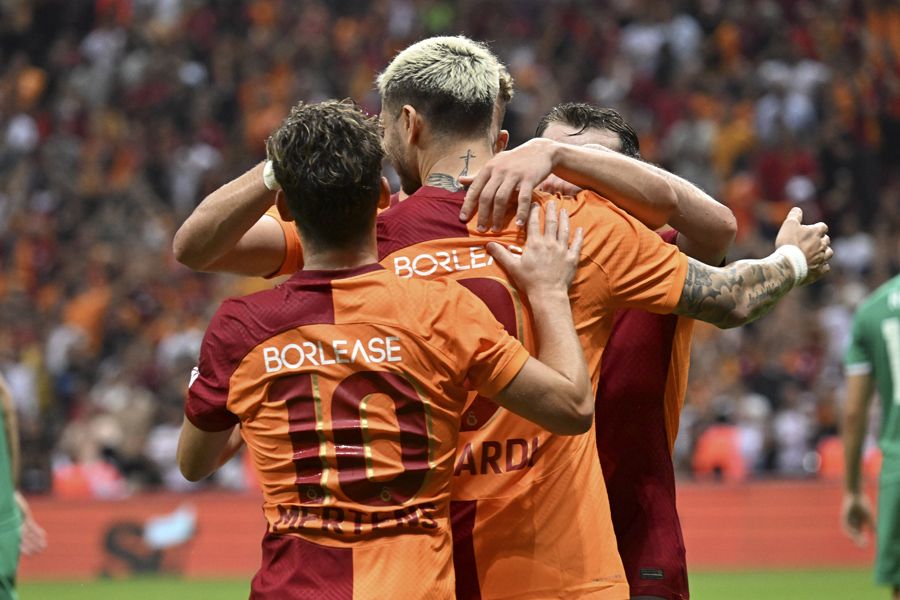 Rıdvan Dilmen, Okan Buruk'la el sıkışıp Fenerbahçe'ye transfer olan yıldızı duyurdu 3