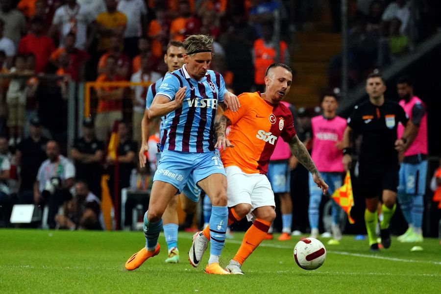 2-0'ın ardından Okan Buruk'un sildiği 2 futbolcuyu açıkladı:  Bu tempoya ayak uyduramazlar 6