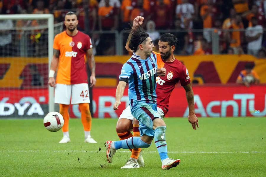 2-0'ın ardından Okan Buruk'un sildiği 2 futbolcuyu açıkladı:  Bu tempoya ayak uyduramazlar 9