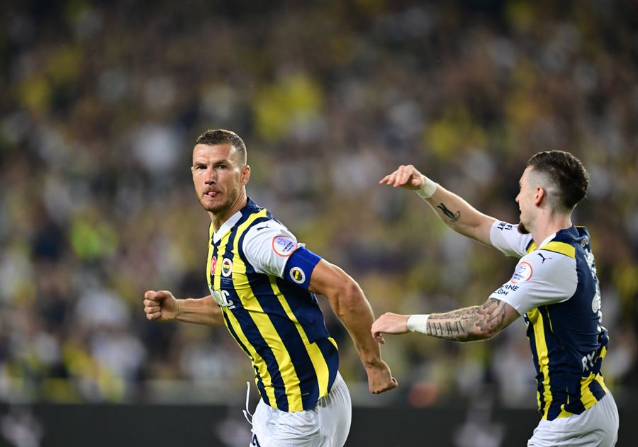 Dzeko açıkladı: 2 yıl önce Beşiktaş'tan teklif aldım 3
