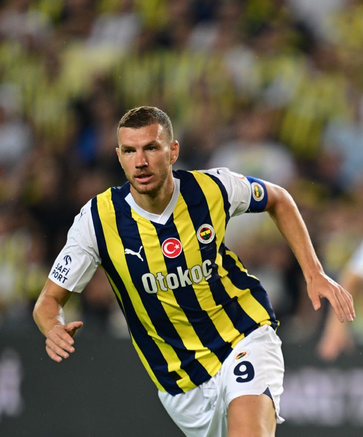 Dzeko açıkladı: 2 yıl önce Beşiktaş'tan teklif aldım 4