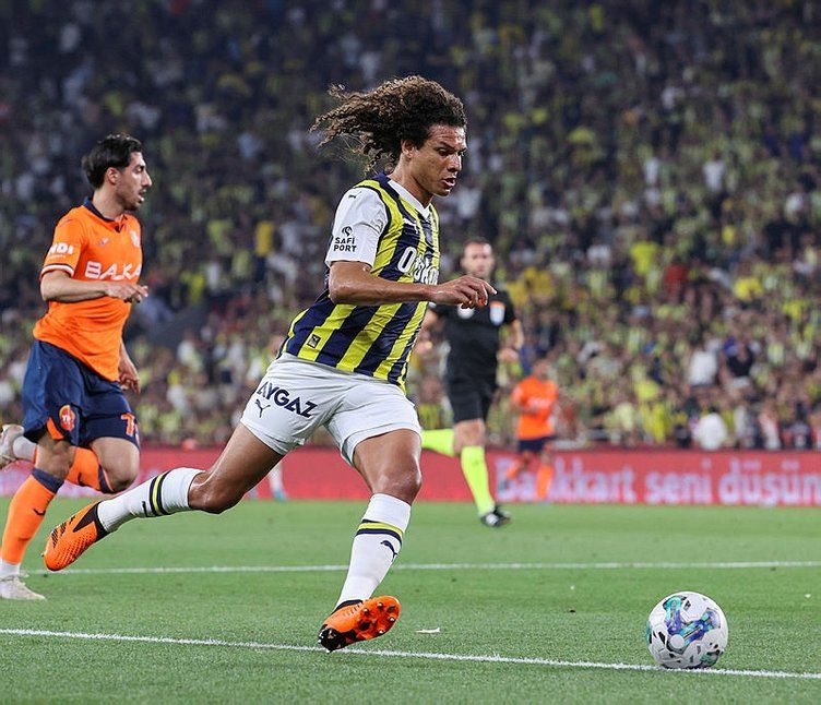 İsmail Kartal'ın prensi eşyalarını topladı! Samandıra'da bir ayrılık daha 15