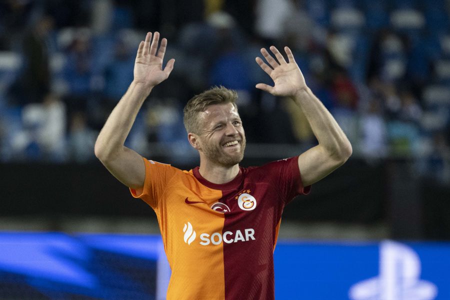 Midtsjö gol attı milli futbolcu çıldırdı: Terbiyesizlik yapma git İcardi'yi başının üstüne koy 4