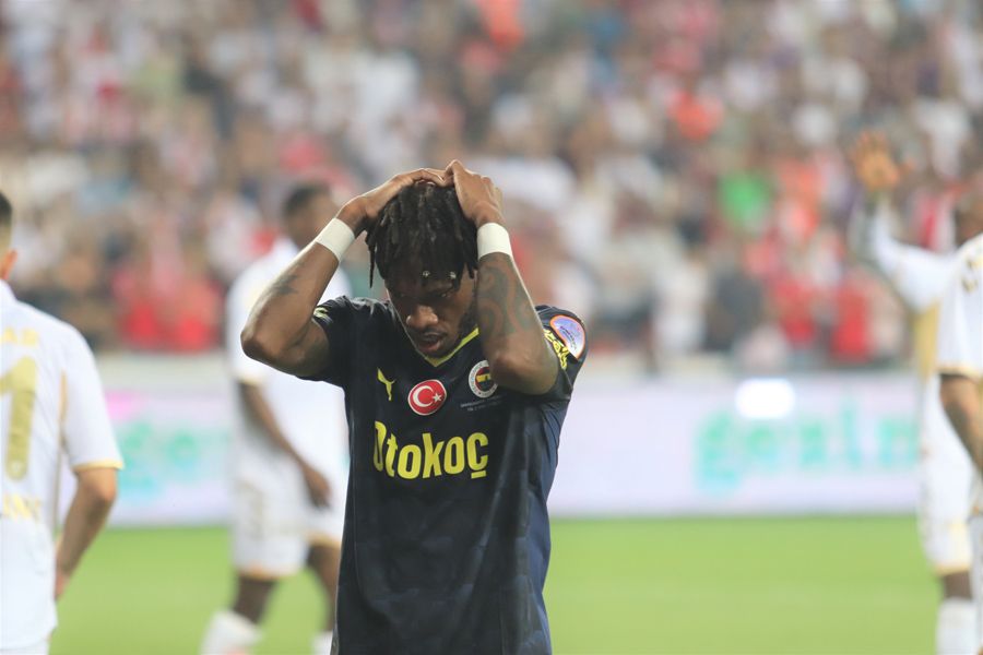 Fenerbahçe'de art arda ayrılıklar... Altay Bayındır'dan sonra iki yıldız da Samandıra'dan ayrılıyor 5