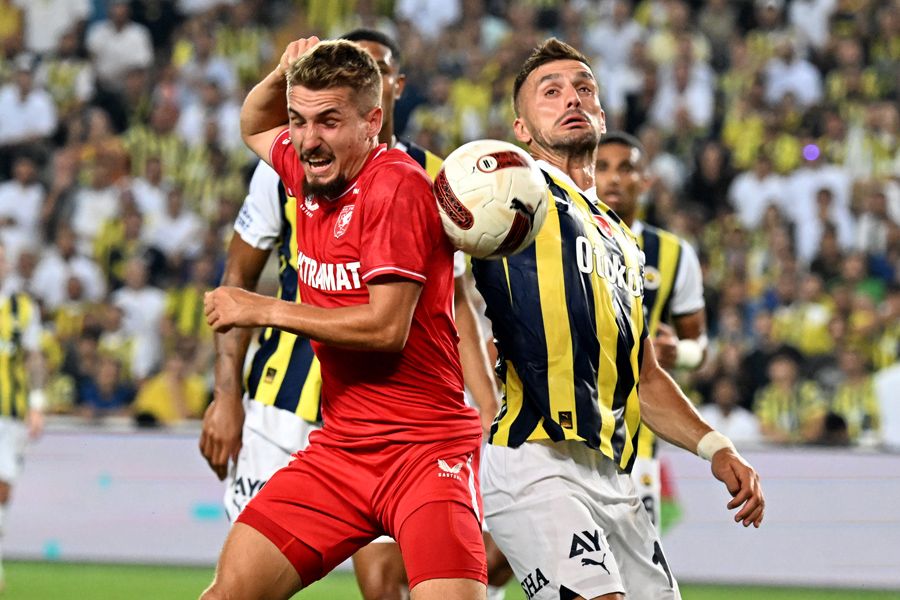 İsmail Kartal ile Okan Buruk'u kara kara düşündüren tehlike! Kriz çıkaracak 2 yıldızı açıkladı 8