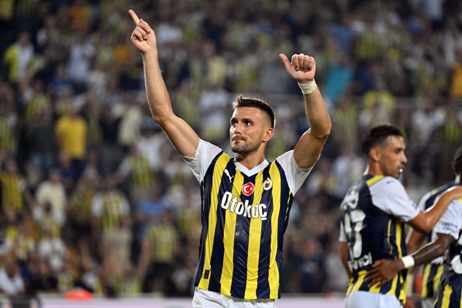 İsmail Kartal ile Okan Buruk'u kara kara düşündüren tehlike! Kriz çıkaracak 2 yıldızı açıkladı 12