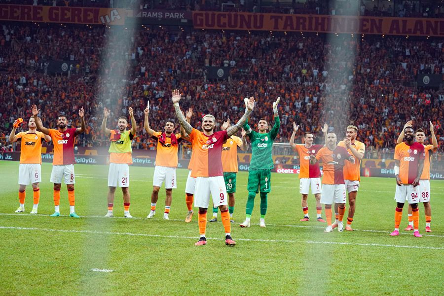 Vallahi billahi Nelsson ile Abdülkerim Bardakcı Şampiyonlar Ligi stoperi değildi Galatasaray'ın yeni transferi hayırlı olsun 5