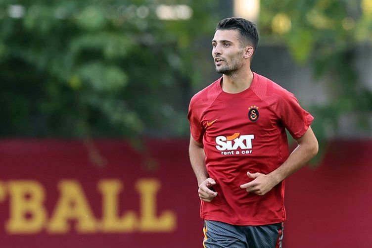 Okan Buruk Bülent Korkmaz'ın prensini istedi! İşte Galatasaray'ın peşine düştüğü yerli sağ bek 9