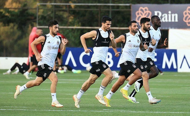 Merih Demiral Şenol Güneş'in stoper kangrenini çözdü! 5 milyon euro'ya... 3