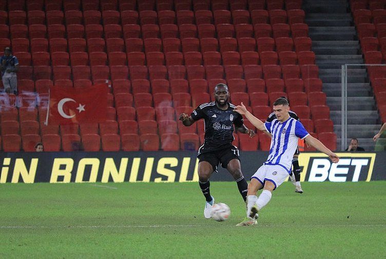 Merih Demiral Şenol Güneş'in stoper kangrenini çözdü! 5 milyon euro'ya... 5