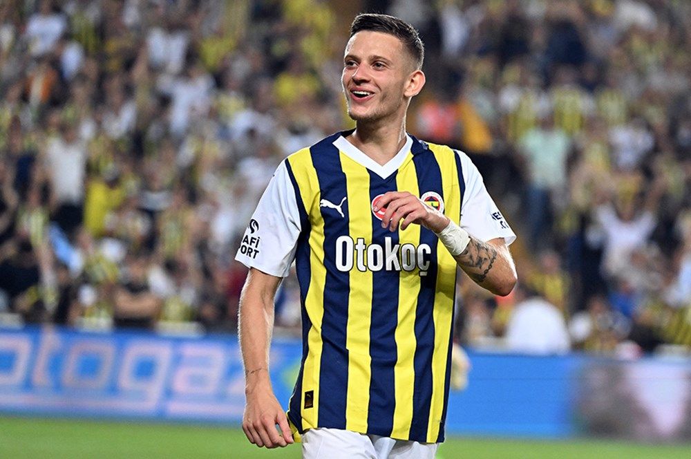 Fenerbahçe'ye yeni geldi, devler talip oldu! İşte bomba gelişme... 3