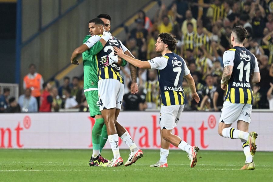 Ali Koç Falcao'nun veliahtını 0 bonservisle Fenerbahçe'ye getiriyor! 2