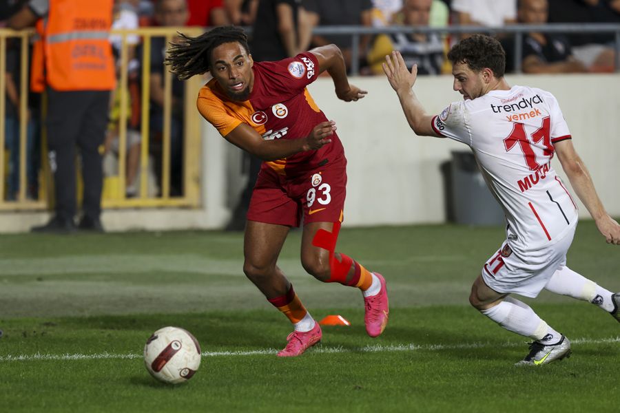 Okan Buruk'a Zaha & Ziyech depremi! Ne Kopenhag maçında oynayacaklar ne Beşiktaş derbisinde 6