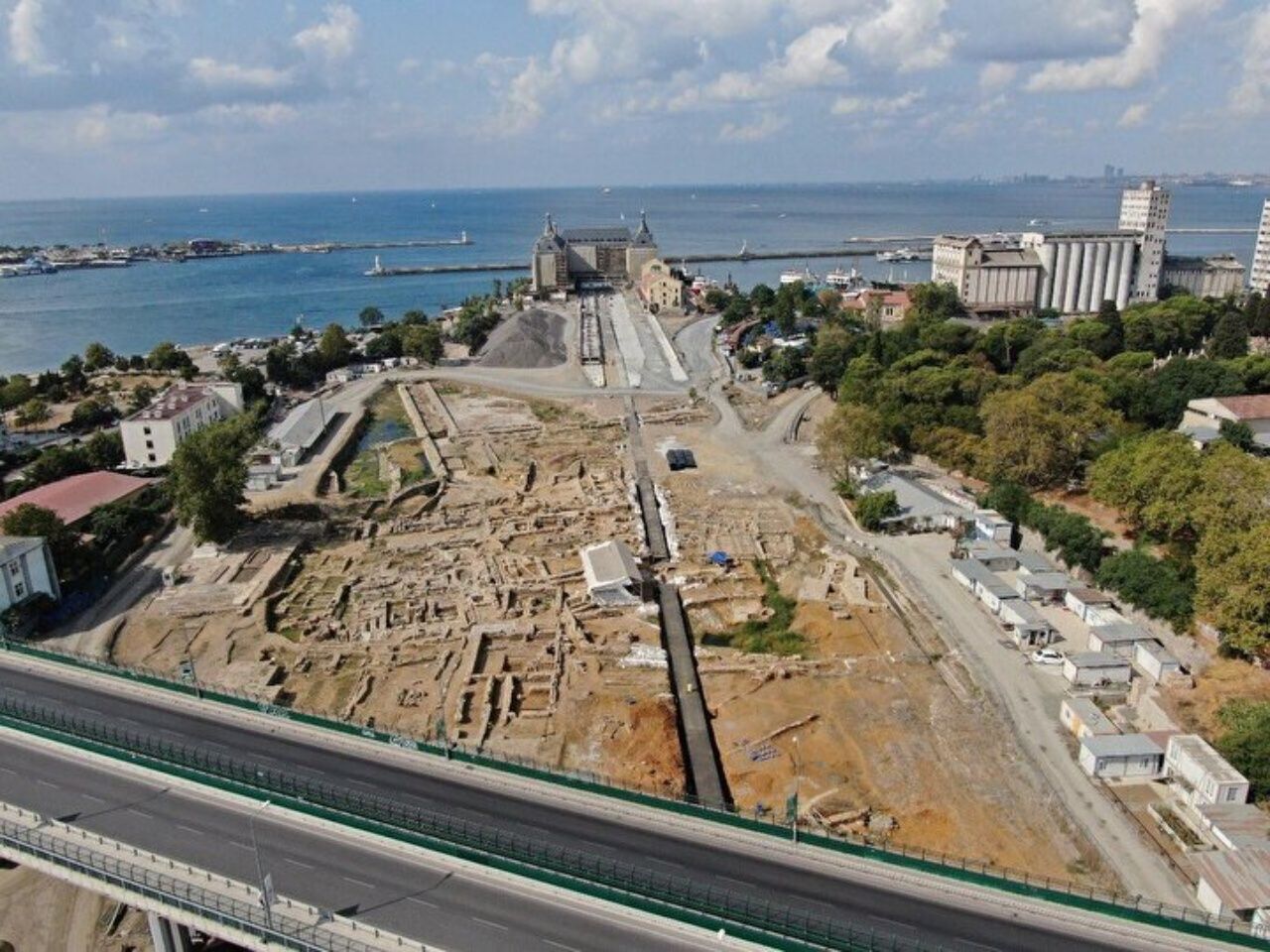 2024'te hizmette! Haydarpaşa Tren Garı'nın peronlarının yapımına başlandı 1