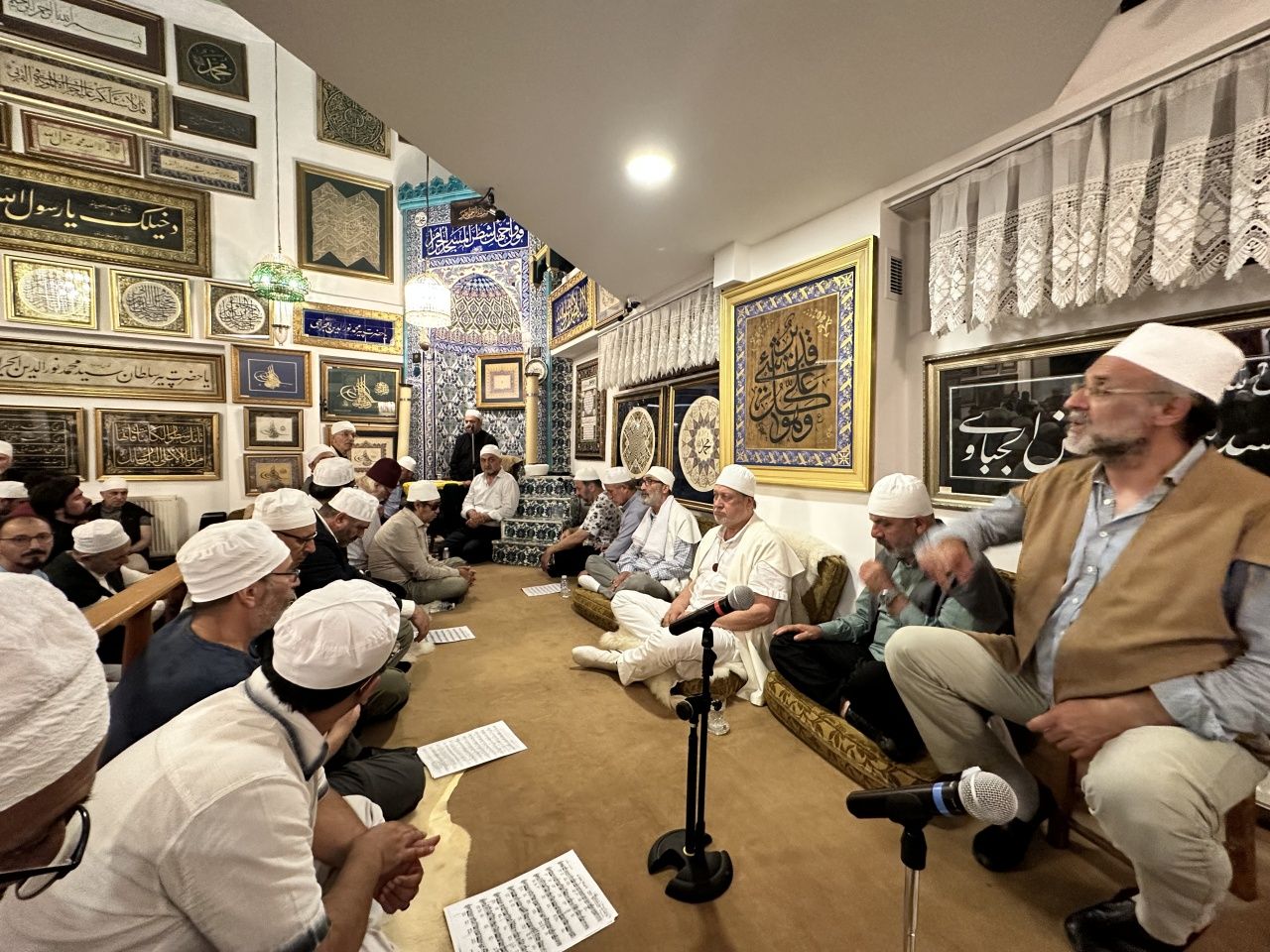 Tam bir yıl önce ebedi aleme göçen Ömer Tuğrul İnançer dualar ve muhabbetle yad edildi 1