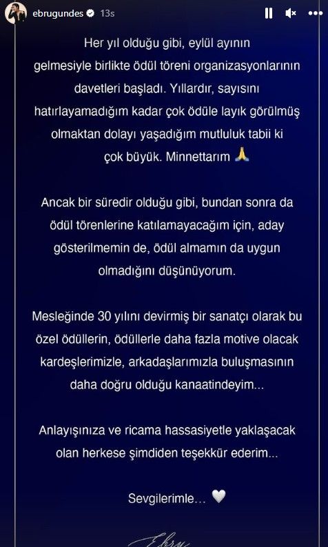 Ebru Gündeş'ten dikkat çeken ödül töreni açıklaması! ''Aday gösterilmem uygun değil'' 4
